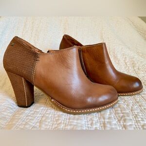 Women’s Pilkolinos size 40